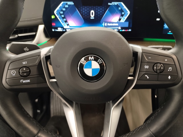 BMW Serie 2 218d Active Tourer color Verde. Año 2024. 110KW(150CV). Diésel. En concesionario Autoberón de La Rioja