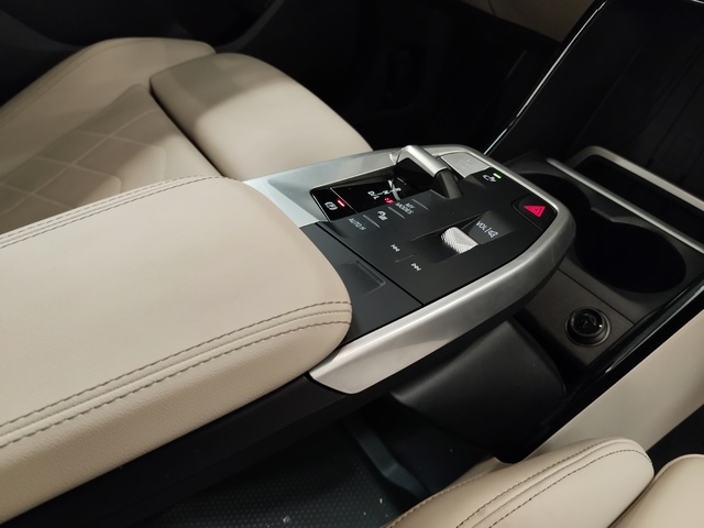 BMW Serie 2 218d Active Tourer color Verde. Año 2024. 110KW(150CV). Diésel. En concesionario Autoberón de La Rioja