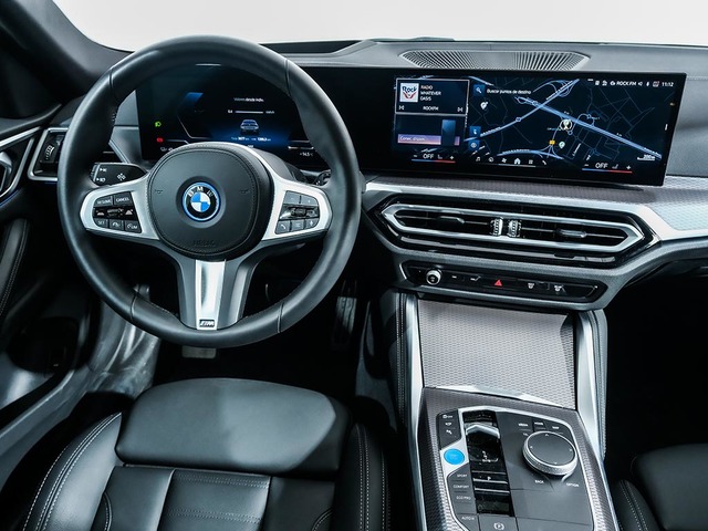 BMW i4 eDrive40 color Gris. Año 2024. 250KW(340CV). Eléctrico. En concesionario Oliva Motor Tarragona de Tarragona