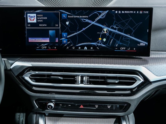 BMW i4 eDrive40 color Gris. Año 2024. 250KW(340CV). Eléctrico. En concesionario Oliva Motor Tarragona de Tarragona