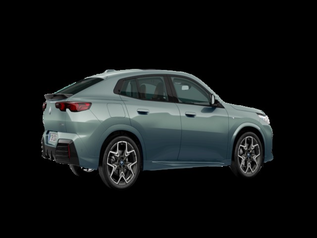 BMW iX2 xDrive30 color Verde. Año 2024. 230KW(313CV). Eléctrico. En concesionario Marmotor de Las Palmas