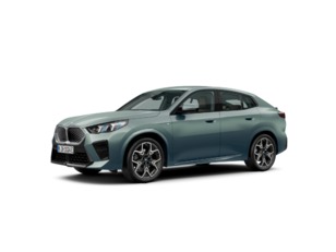 Fotos de BMW iX2 xDrive30 color Verde. Año 2024. 230KW(313CV). Eléctrico. En concesionario Marmotor de Las Palmas