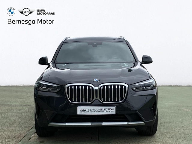 BMW X3 xDrive20d color Gris. Año 2022. 140KW(190CV). Diésel. En concesionario Bernesga Motor León (Bmw y Mini) de León