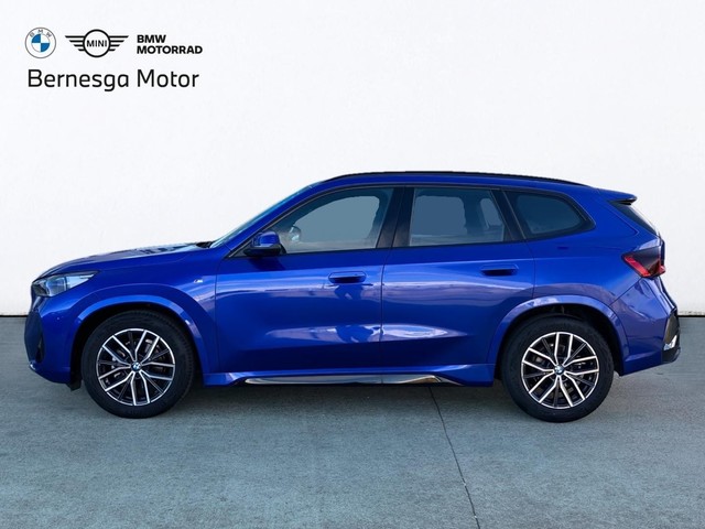BMW X1 sDrive18d color Azul. Año 2025. 110KW(150CV). Diésel. En concesionario Bernesga Motor León (Bmw y Mini) de León