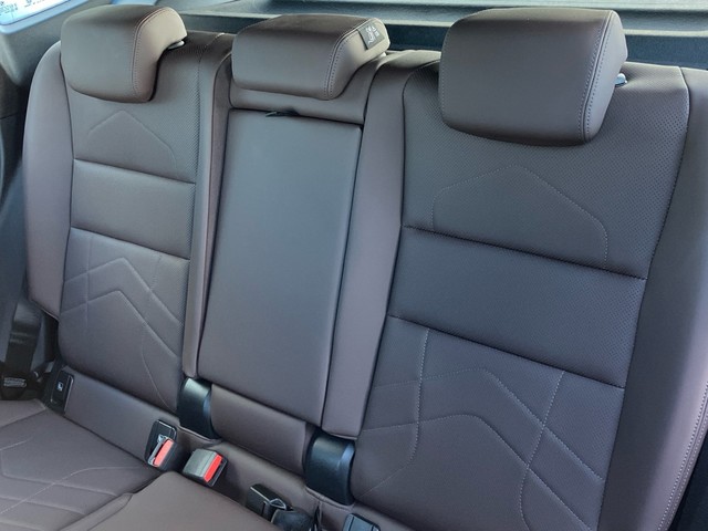 BMW X1 sDrive18d color Azul. Año 2025. 110KW(150CV). Diésel. En concesionario Bernesga Motor León (Bmw y Mini) de León