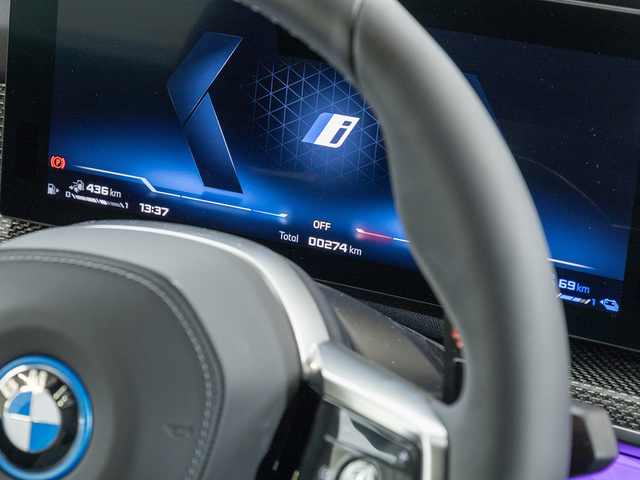 BMW Serie 7 M760e color Gris. Año 2025. 420KW(571CV). Híbrido Electro/Gasolina. En concesionario Oliva Motor Girona de Girona