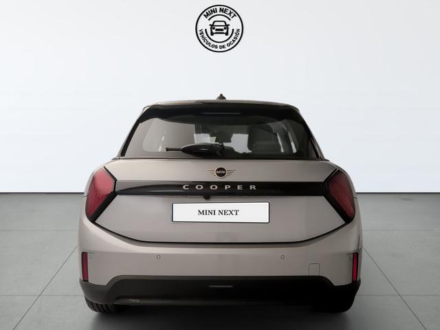 fotoG 4 del MINI MINI 5 Puertas Cooper C 115 kW (156 CV) 156cv Gasolina del 2025 en Málaga