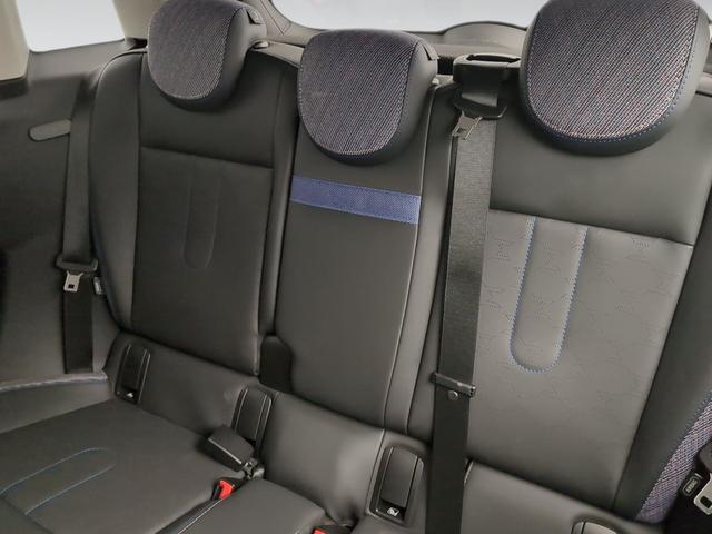 fotoG 8 del MINI MINI 5 Puertas Cooper C 115 kW (156 CV) 156cv Gasolina del 2025 en Málaga