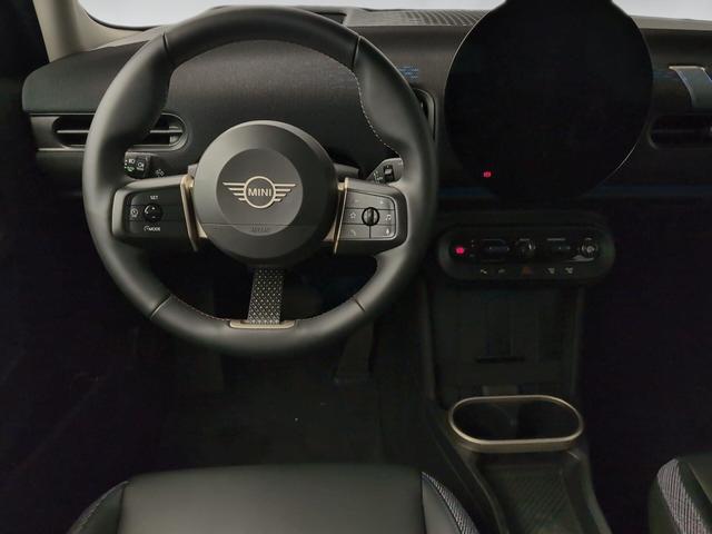 fotoG 10 del MINI MINI 5 Puertas Cooper C 115 kW (156 CV) 156cv Gasolina del 2025 en Málaga