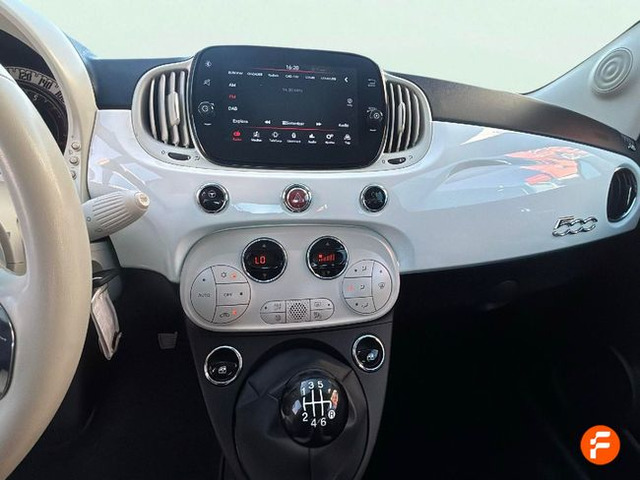 Foto 20 Fiat 500 1.0 Hybrid Dolcevita 51 kW (70 CV)