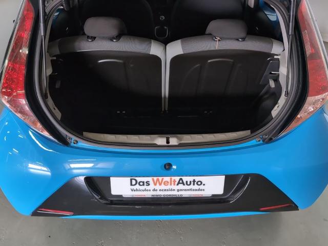 Toyota Aygo 1.0 70 x-play 51 kW (69 CV)