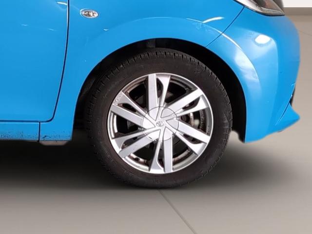 Toyota Aygo 1.0 70 x-play 51 kW (69 CV)