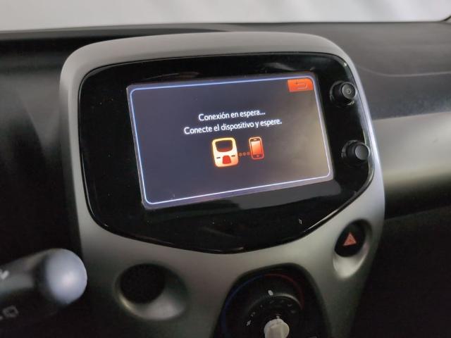 Toyota Aygo 1.0 70 x-play 51 kW (69 CV)