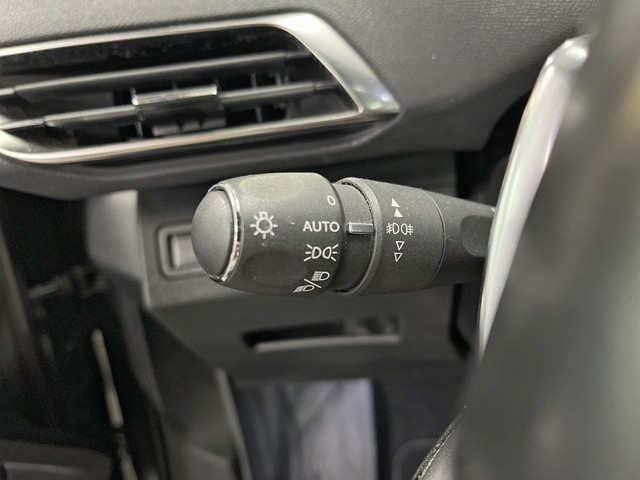 Peugeot 3008 BlueHDI 130 S&S GT Line EAT8 96 kW (130 CV)