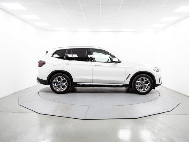 BMW X3 xDrive30e color Blanco. Año 2024. 215KW(292CV). Híbrido Electro/Gasolina. En concesionario Móvil Begar Alicante de Alicante