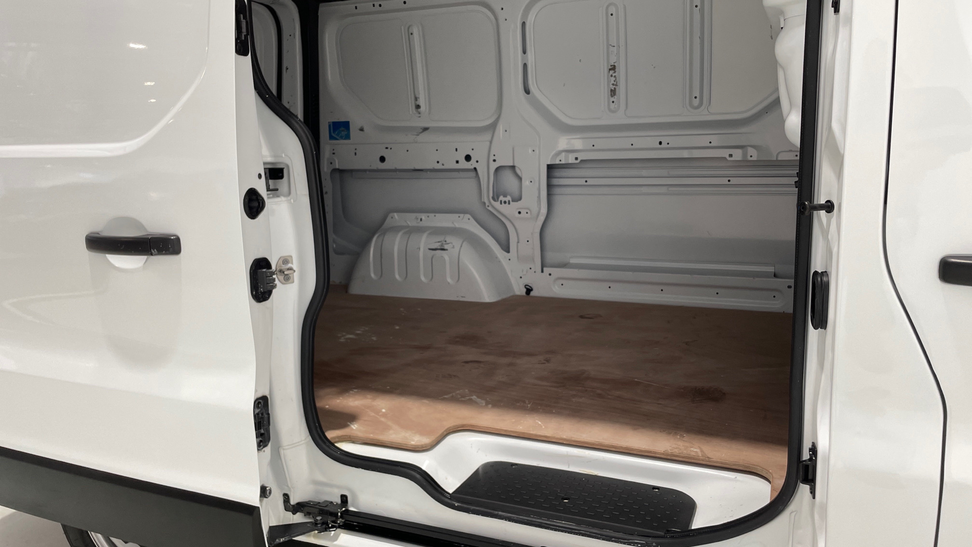 Renault Trafic Furgon dCi 130 en Barcelona