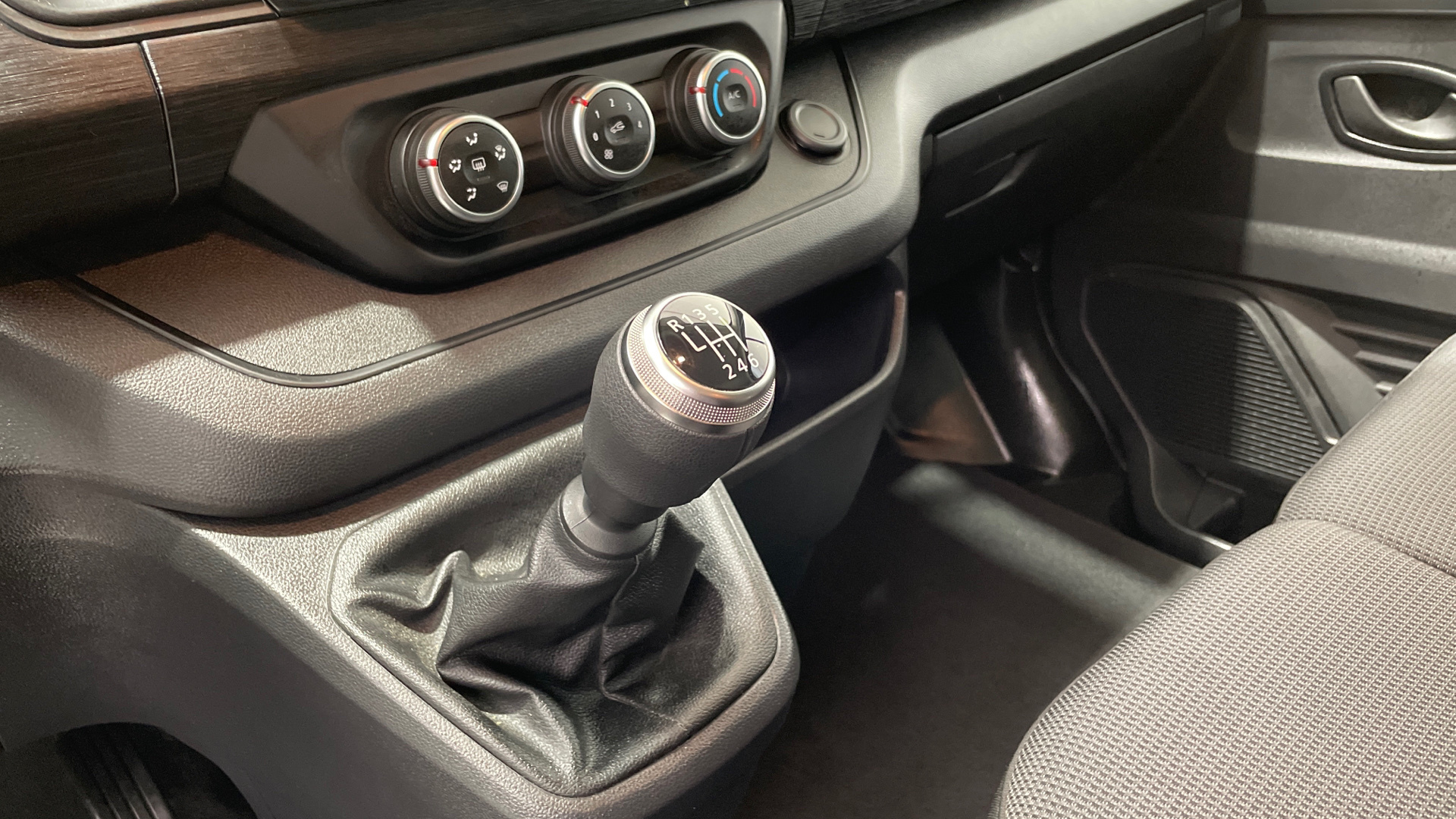 Renault Trafic dCi 110 Combi Mixto en Barcelona