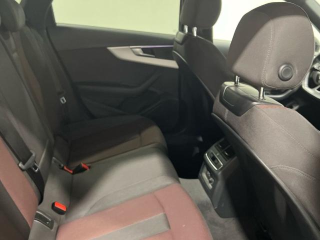 Audi A4 Avant Black line 35 TFSI 110 kW (150 CV)