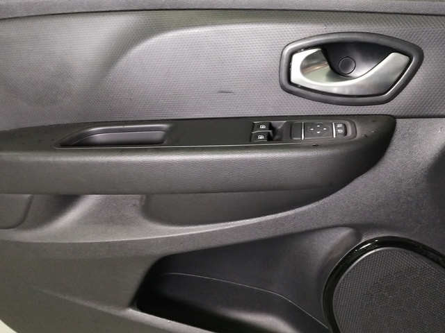 Renault Clio Limited TCe 66 kW (90 CV)