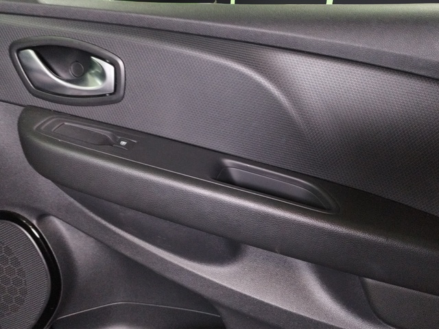 Renault Clio Limited TCe 66 kW (90 CV)