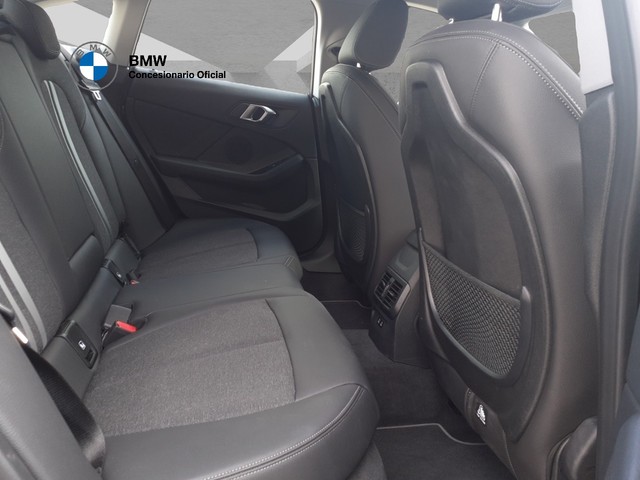 BMW Serie 2 218i Gran Coupe color Negro. Año 2024. 103KW(140CV). Gasolina. En concesionario BMW Arlanza Motor Palencia de Palencia