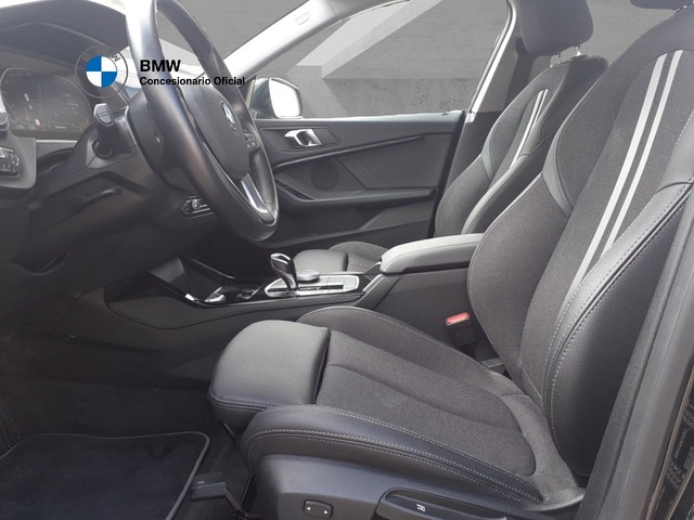 BMW Serie 2 218i Gran Coupe color Negro. Año 2024. 103KW(140CV). Gasolina. En concesionario BMW Arlanza Motor Palencia de Palencia
