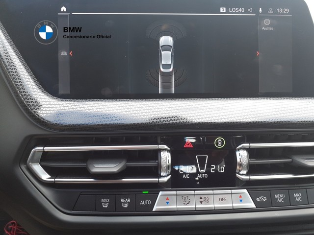 BMW Serie 2 218i Gran Coupe color Negro. Año 2024. 103KW(140CV). Gasolina. En concesionario BMW Arlanza Motor Palencia de Palencia