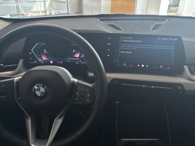 BMW X1 sDrive20i color Negro. Año 2025. 125KW(170CV). Gasolina. En concesionario Burgocar (Bmw y Mini) de Burgos