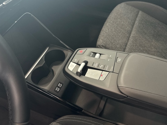 BMW X1 sDrive20i color Negro. Año 2025. 125KW(170CV). Gasolina. En concesionario Burgocar (Bmw y Mini) de Burgos