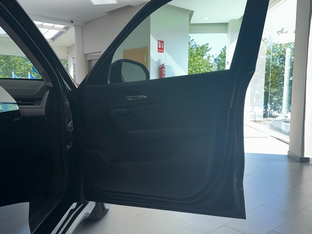 BMW X1 sDrive20i color Negro. Año 2025. 125KW(170CV). Gasolina. En concesionario Burgocar (Bmw y Mini) de Burgos