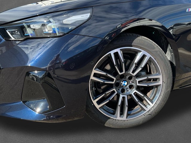 BMW Serie 5 520d Touring color Negro. Año 2025. 145KW(197CV). Diésel. En concesionario CARTAGENA PREMIUM S.L. de Murcia