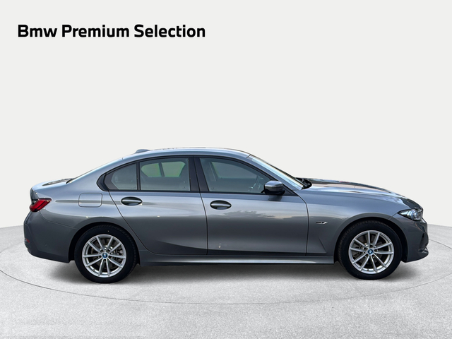 BMW Serie 3 320e color Gris. Año 2024. 150KW(204CV). Híbrido Electro/Gasolina. En concesionario Ilbira Motor | Granada de Granada