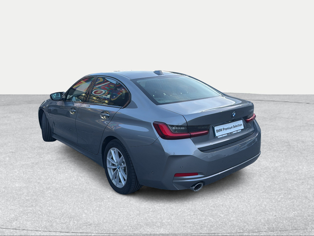 BMW Serie 3 320e color Gris. Año 2024. 150KW(204CV). Híbrido Electro/Gasolina. En concesionario Ilbira Motor | Granada de Granada