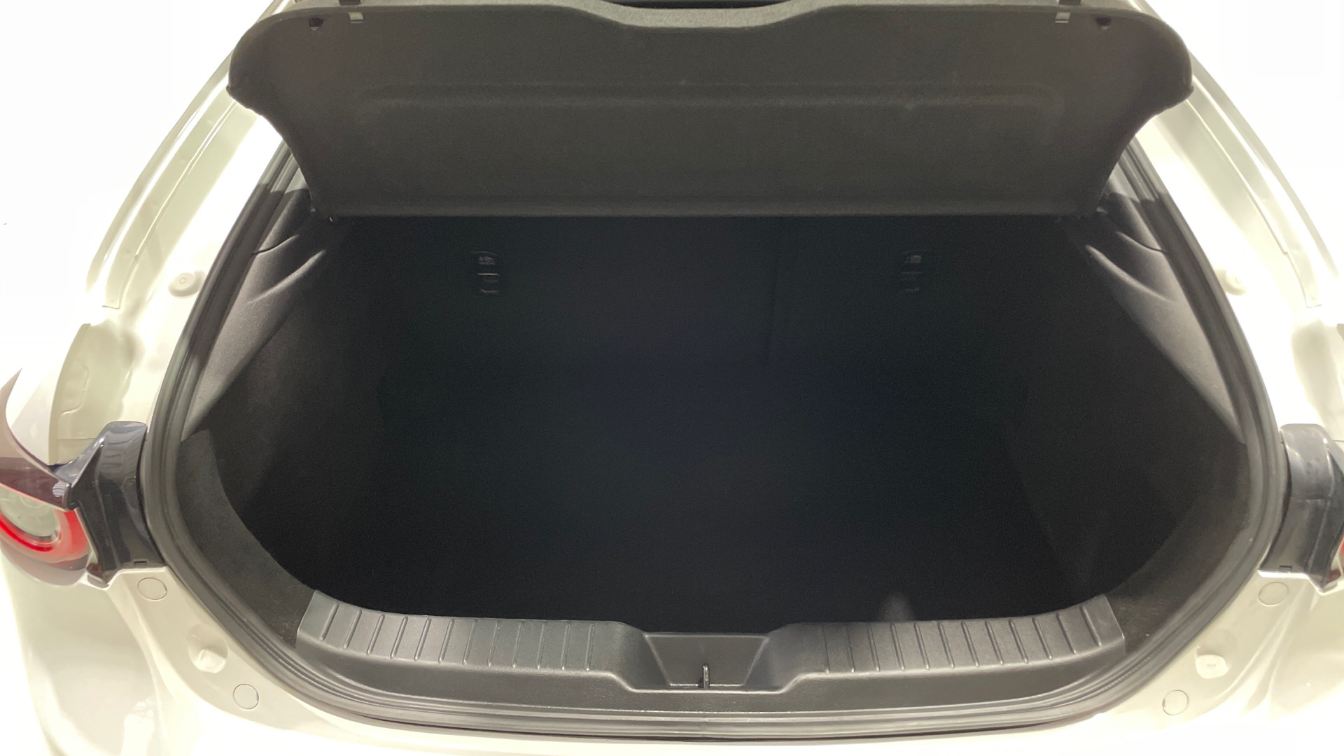 Mazda Mazda 3 2.5L E-SKY G MHEV en Barcelona