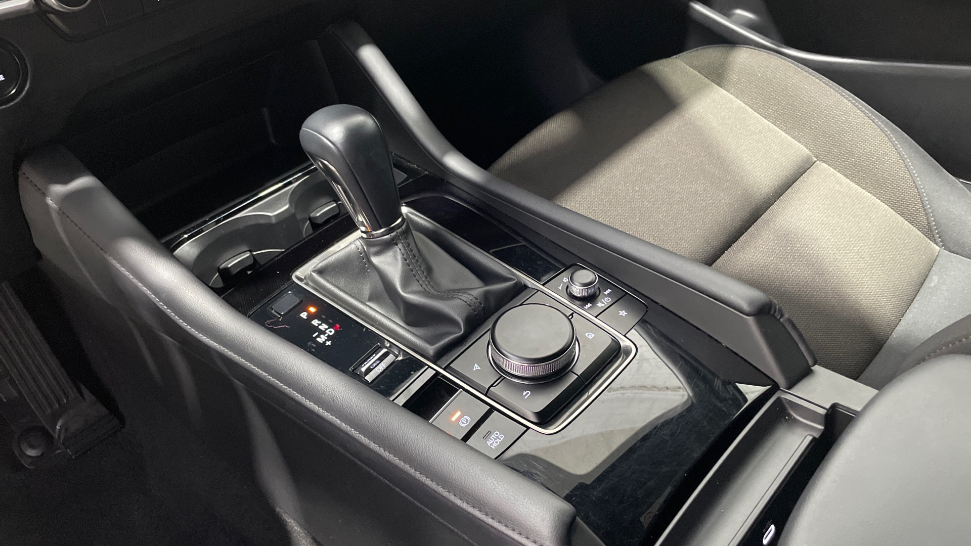 Mazda Mazda 3 2.5L E-SKY G MHEV en Barcelona