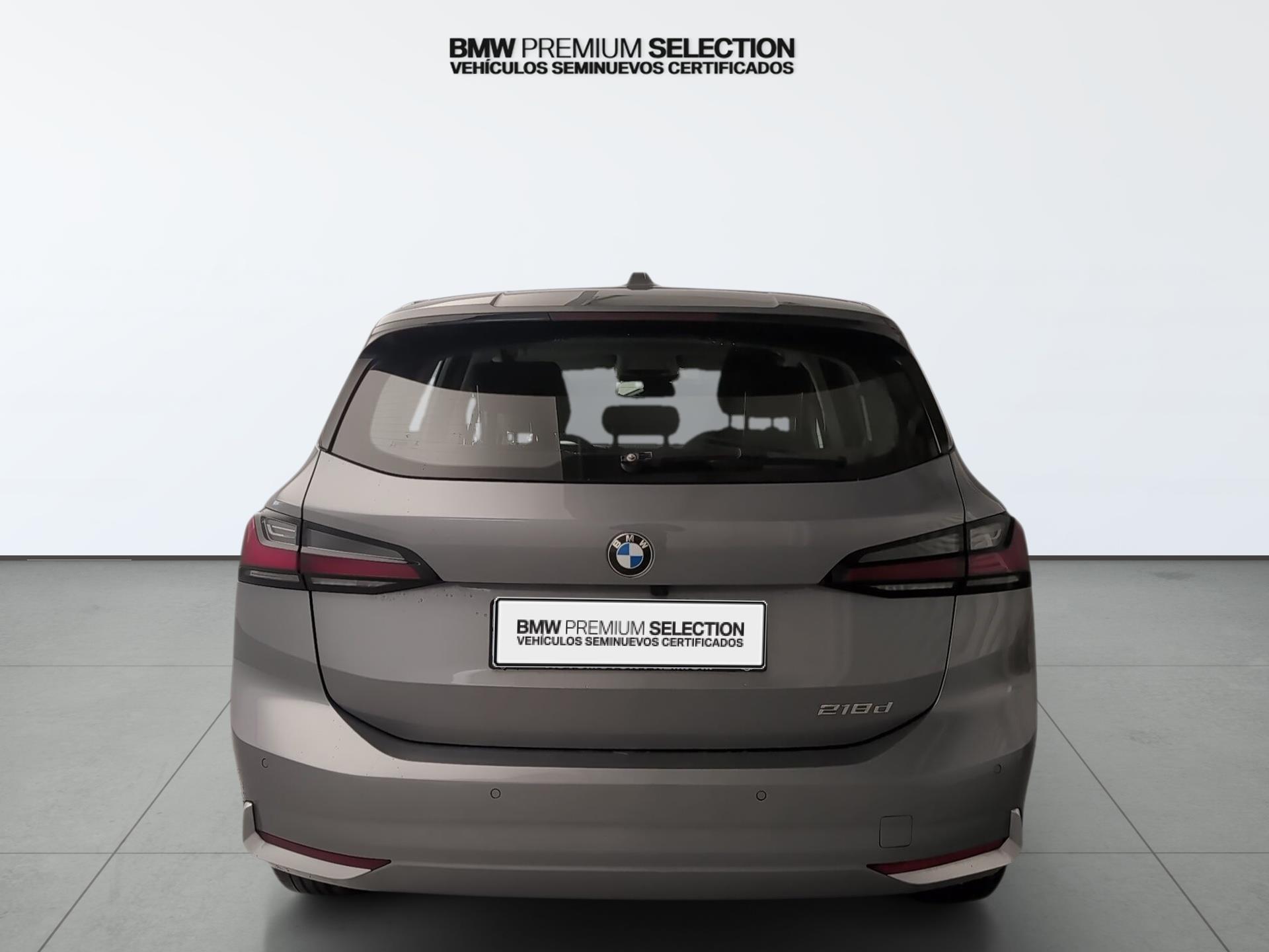BMW Serie 2 218d Active Tourer color Gris. Año 2022. 110KW(150CV). Diésel. En concesionario Automotor Premium Fuengirola - Málaga de Málaga