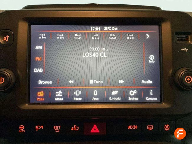 Foto 15 Fiat Panda 1.0 Hybrid Cross 51 kW (70 CV)