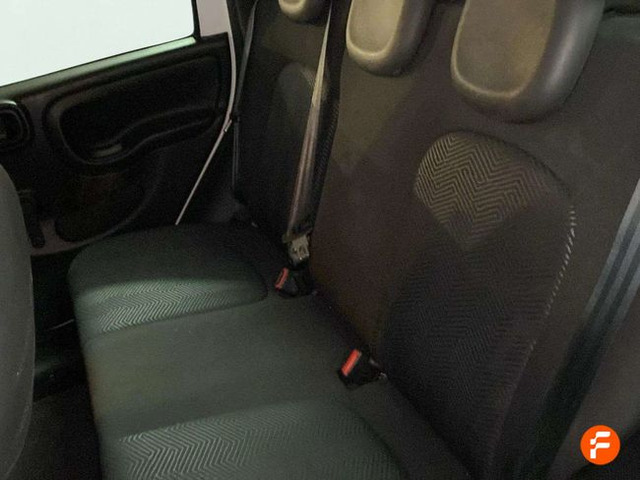 Foto 24 Fiat Panda 1.0 Hybrid Cross 51 kW (70 CV)