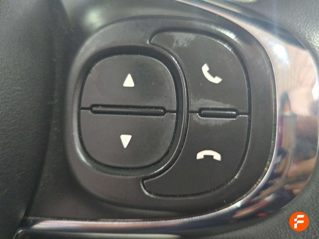 Foto 15 Fiat 500C 1.0 Hybrid Dolcevita 51 kW (70 CV)