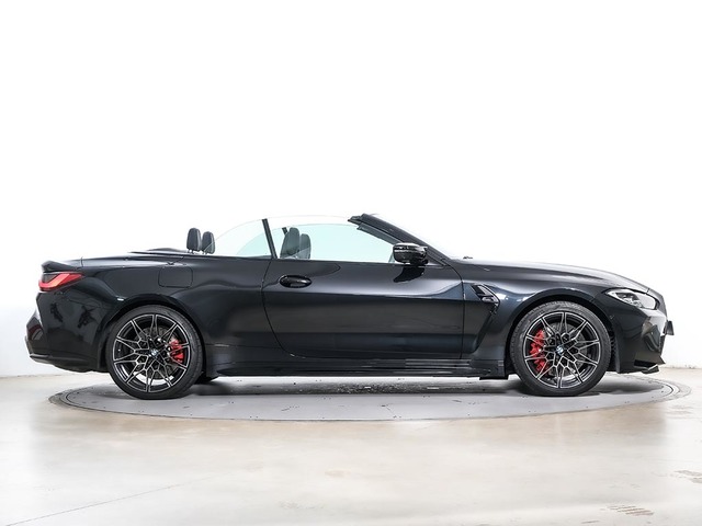 BMW M M4 Cabrio color Negro. Año 2024. 375KW(510CV). Gasolina. En concesionario Oliva Motor Girona de Girona