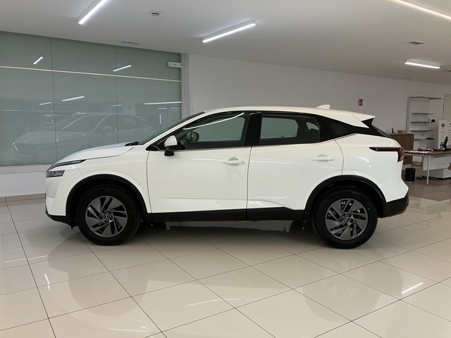 Foto 11 Nissan Qashqai DIG-T 140 mHEV Acenta 4x2 103 kW (140 CV)