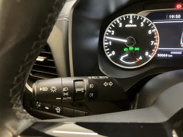 Foto 19 Nissan Qashqai DIG-T 140 mHEV Acenta 4x2 103 kW (140 CV)