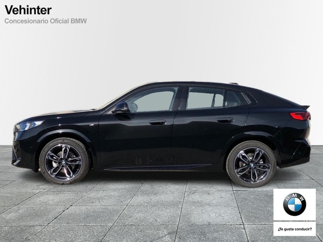 BMW X2 sDrive20d color Negro. Año 2025. 120KW(163CV). Diésel. En concesionario Vehinter Getafe de Madrid