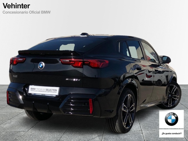 BMW X2 sDrive20d color Negro. Año 2025. 120KW(163CV). Diésel. En concesionario Vehinter Getafe de Madrid