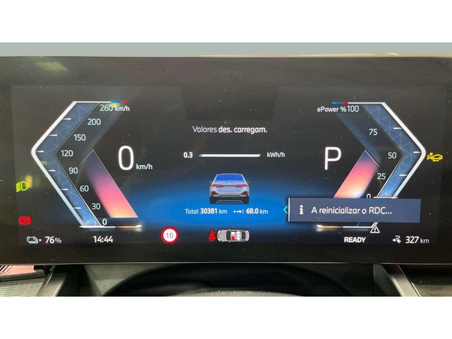 BMW i5 eDrive40 color Gris. Año 2023. 250KW(340CV). Elétrico. En concesionario BMW Group Portugal Outlet de Oeiras