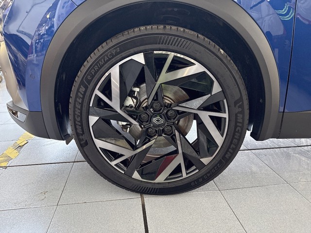 Foto 10 Renault Captur Espirit Alpine E-Tech 107 kW (145 CV)