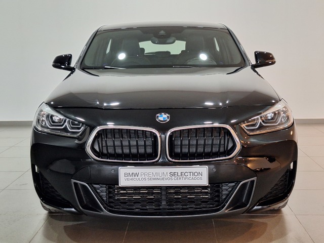 BMW X2 sDrive18d color Negro. Año 2021. 110KW(150CV). Diésel. En concesionario Tormes Motor de Salamanca