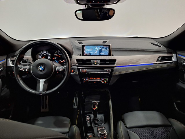 BMW X2 sDrive18d color Negro. Año 2021. 110KW(150CV). Diésel. En concesionario Tormes Motor de Salamanca