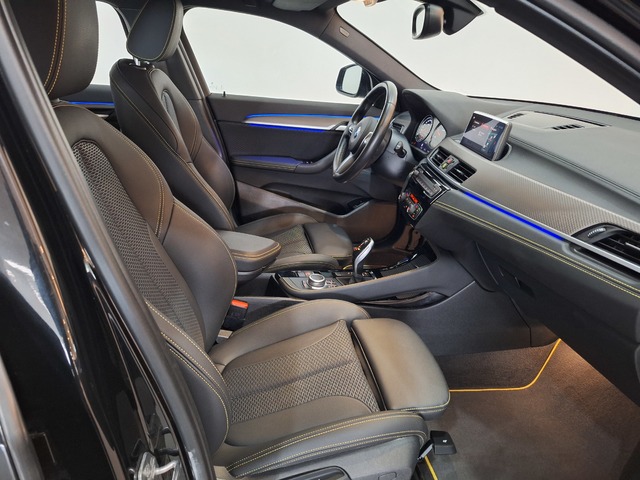 BMW X2 sDrive18d color Negro. Año 2021. 110KW(150CV). Diésel. En concesionario Tormes Motor de Salamanca