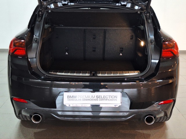 BMW X2 sDrive18d color Negro. Año 2021. 110KW(150CV). Diésel. En concesionario Tormes Motor de Salamanca